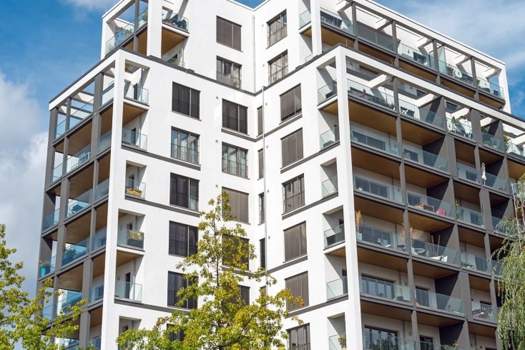 big-modern-apartment-house-P7H9BMB-min.jpg
